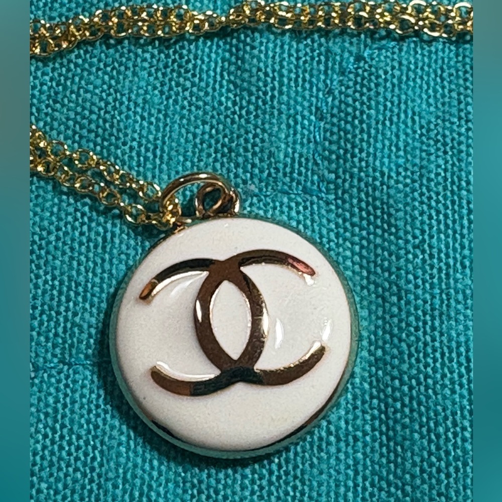 Gold and White Pendant Necklace